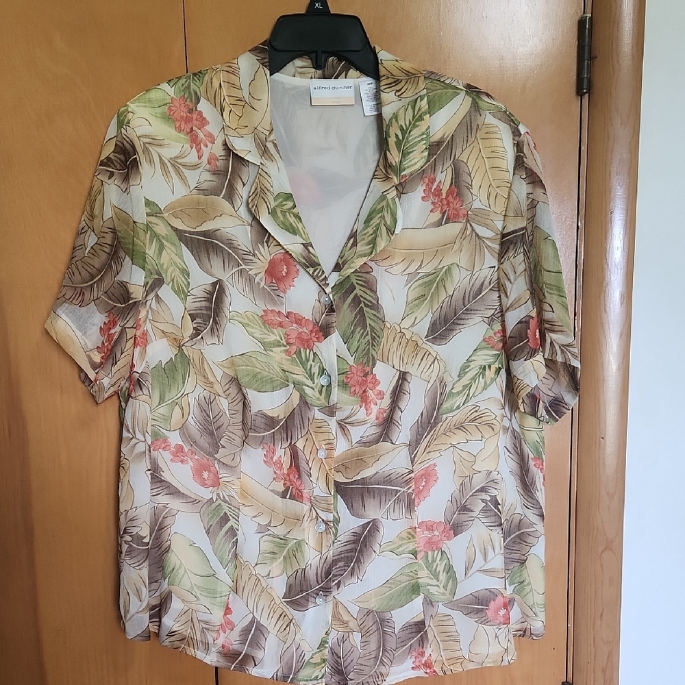 Alfred Dunner Cream Tan Notched Collar Button Down Shirt